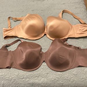 Set of two Soma bras